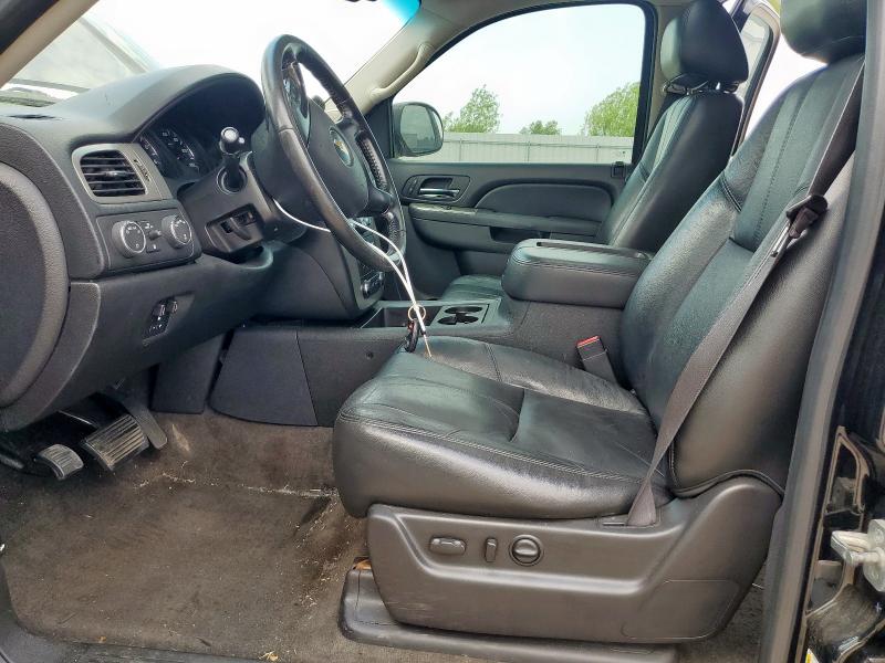  CHEVROLET TAHOE 2013 Чорний