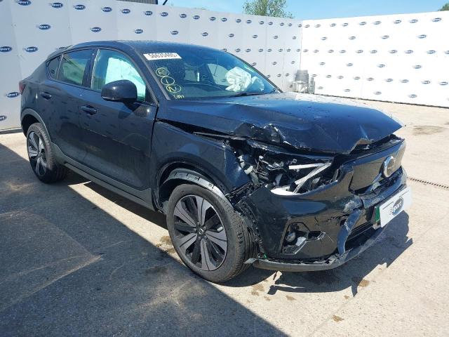 2023 VOLVO C40 + RECH