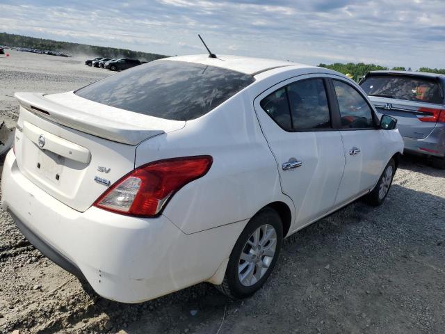  NISSAN VERSA 2018 Белы