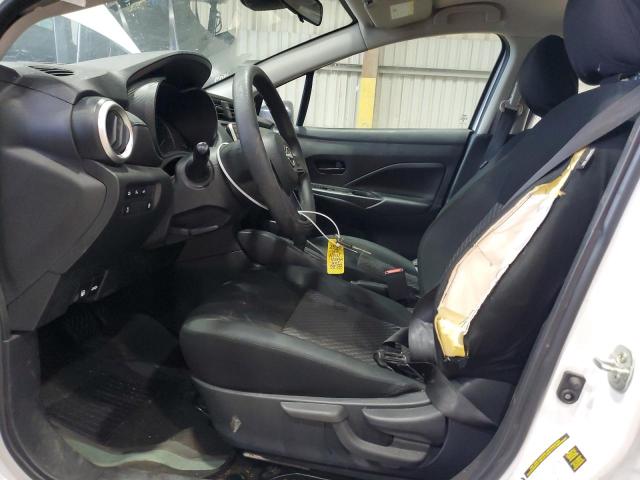  NISSAN VERSA 2023 Білий