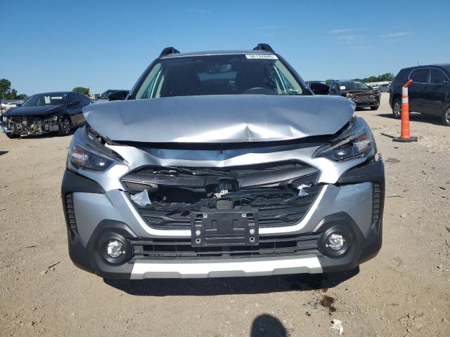  SUBARU OUTBACK 2023 Srebrny
