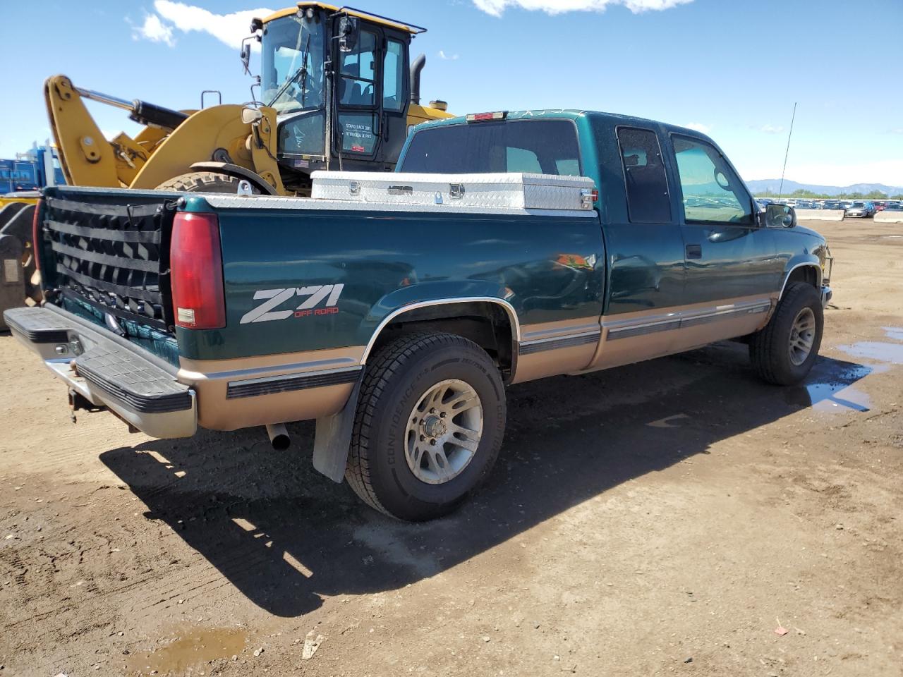 1996 Chevrolet Gmt-400 K1500 VIN: 1GCEK19R9TE186586 Lot: 57350095