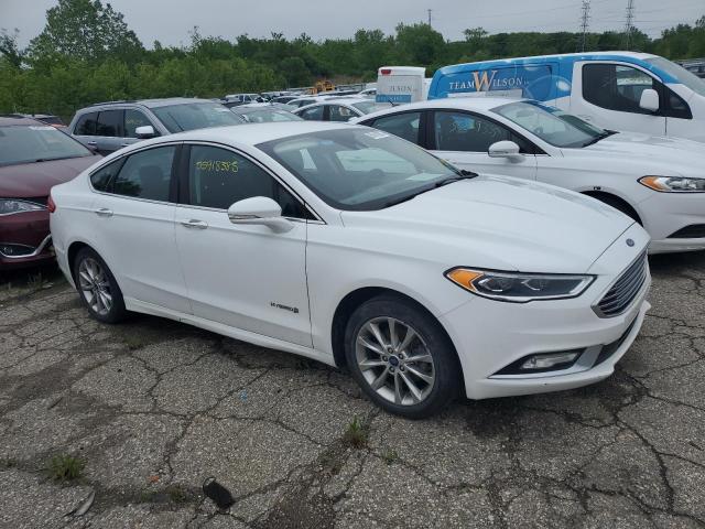 Седаны FORD FUSION 2017 Белый