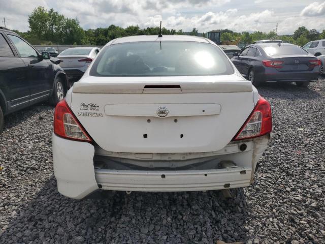  NISSAN VERSA 2017 Белы