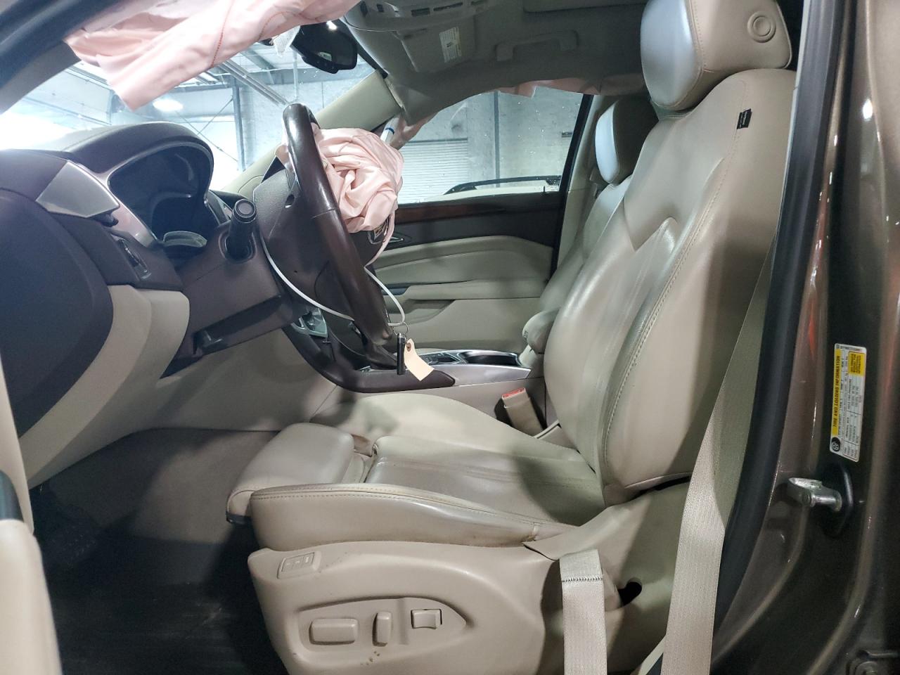 2014 Cadillac Srx Luxury Collection VIN: 3GYFNBE37ES586927 Lot: 56594525