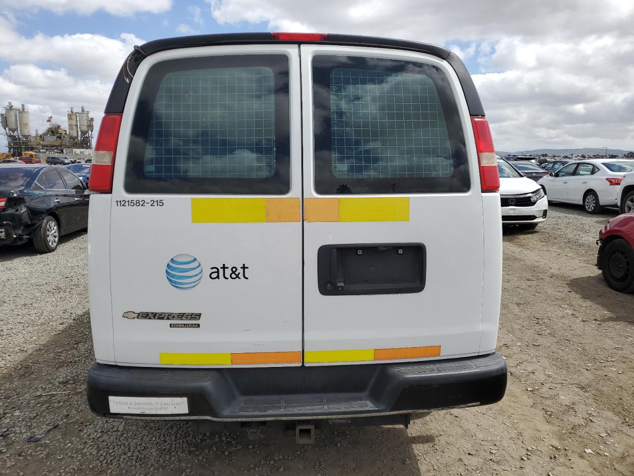 2015 Chevrolet Express G2500 VIN: 1GCWGFCF3F1192784 Lot: 56364475