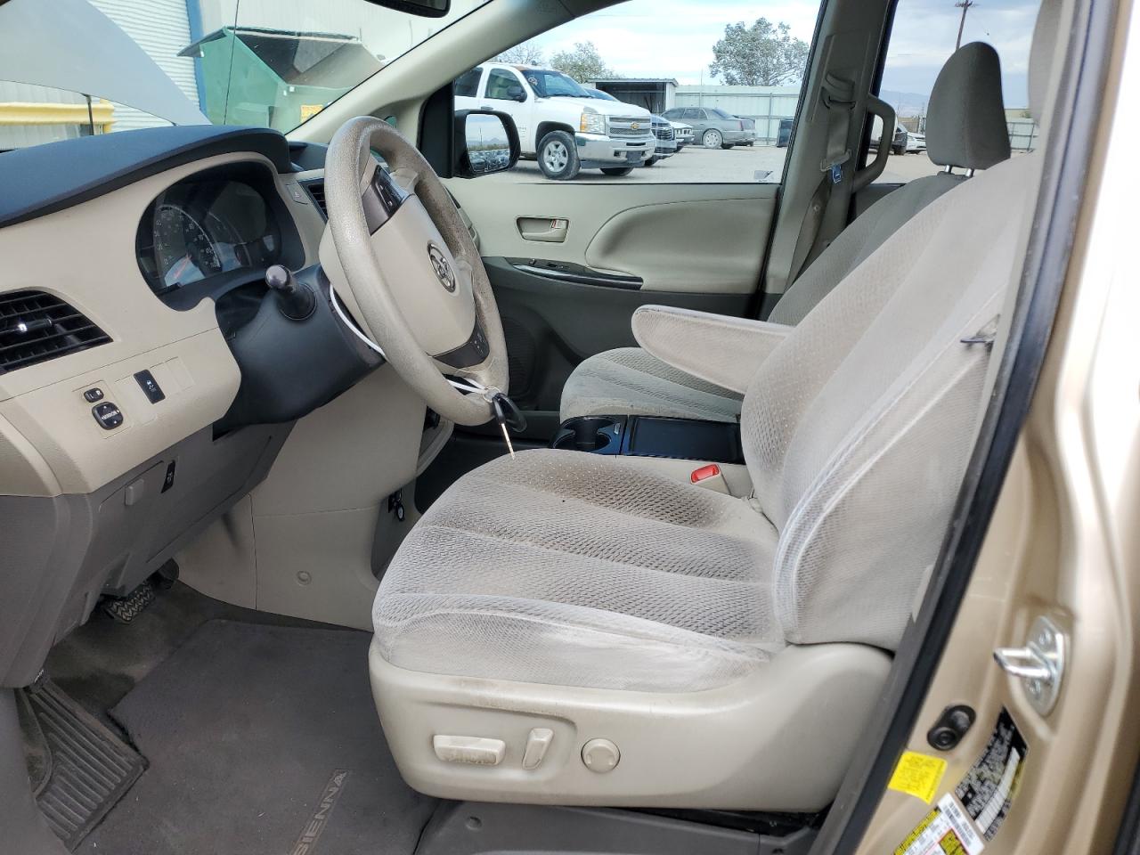 2012 Toyota Sienna Le VIN: 5TDKK3DC6CS276676 Lot: 56898135