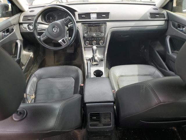 Sedans VOLKSWAGEN PASSAT 2015 Czarny