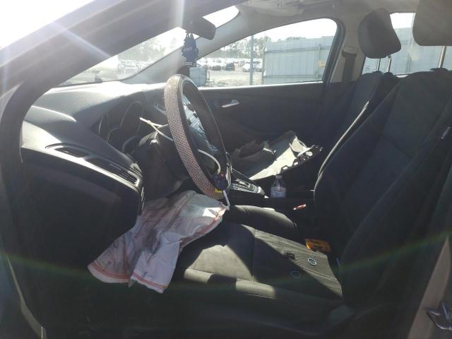 Sedans FORD FOCUS 2016 Srebrny