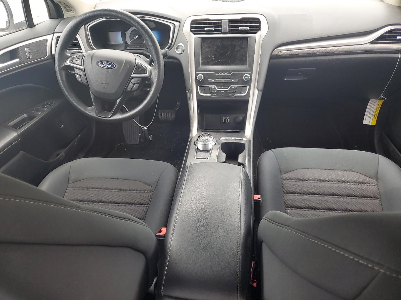 2019 Ford Fusion Se VIN: 3FA6P0LU0KR184062 Lot: 54031585