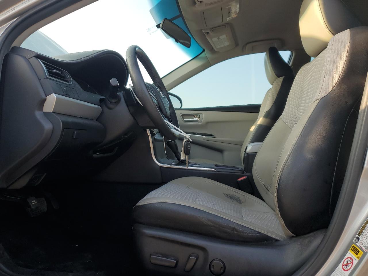 2015 Toyota Camry Le VIN: 4T1BF1FK0FU879356 Lot: 55445705