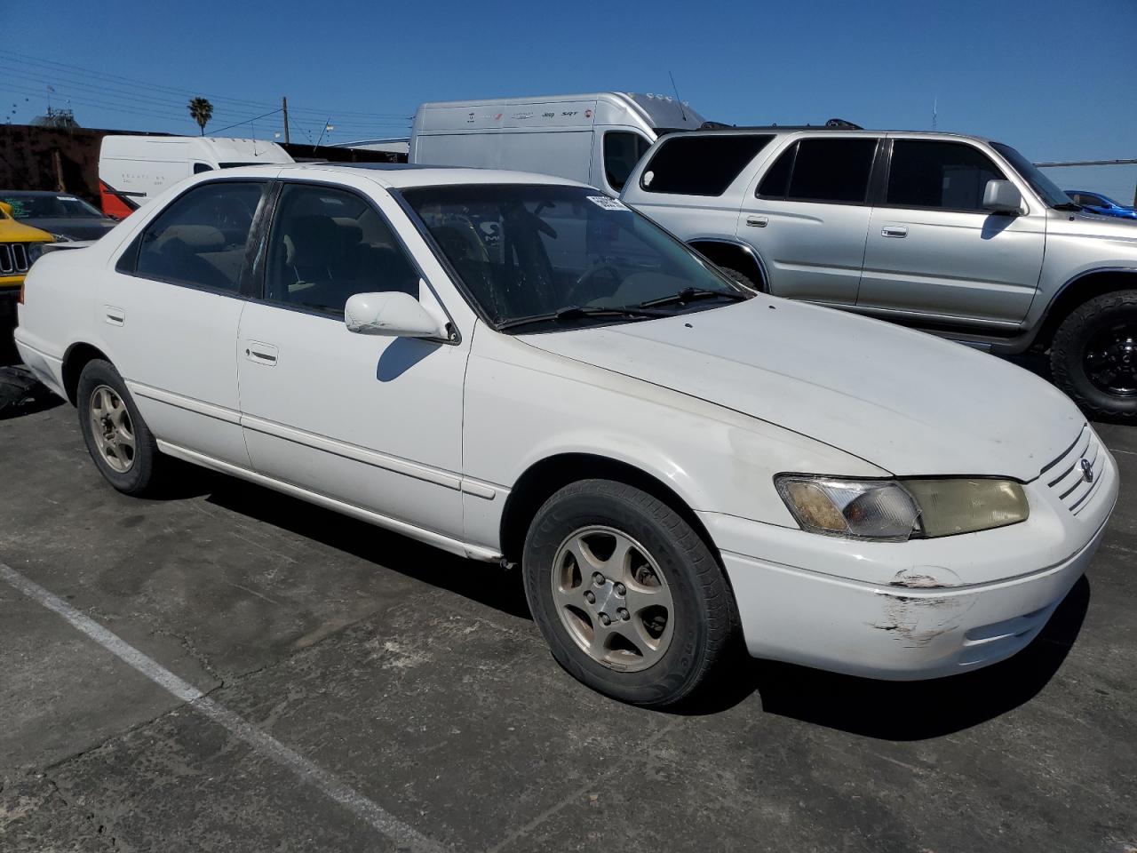 1997 Toyota Camry Le VIN: JT2BG22K9V0002215 Lot: 56932955