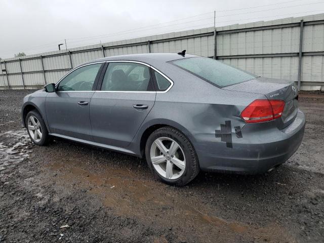 Sedans VOLKSWAGEN PASSAT 2015 Gray