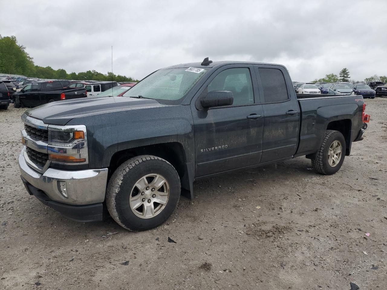2017 Chevrolet Silverado K1500 Lt продається в West Warren, MA - Side