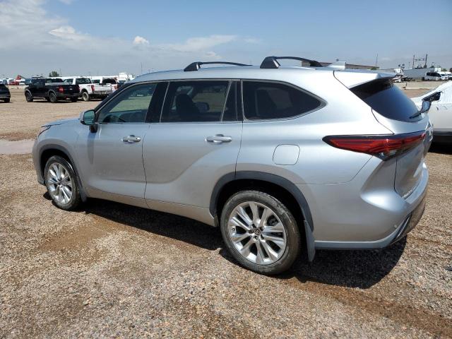  TOYOTA HIGHLANDER 2021 Srebrny