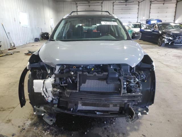  NISSAN KICKS 2024 Gray