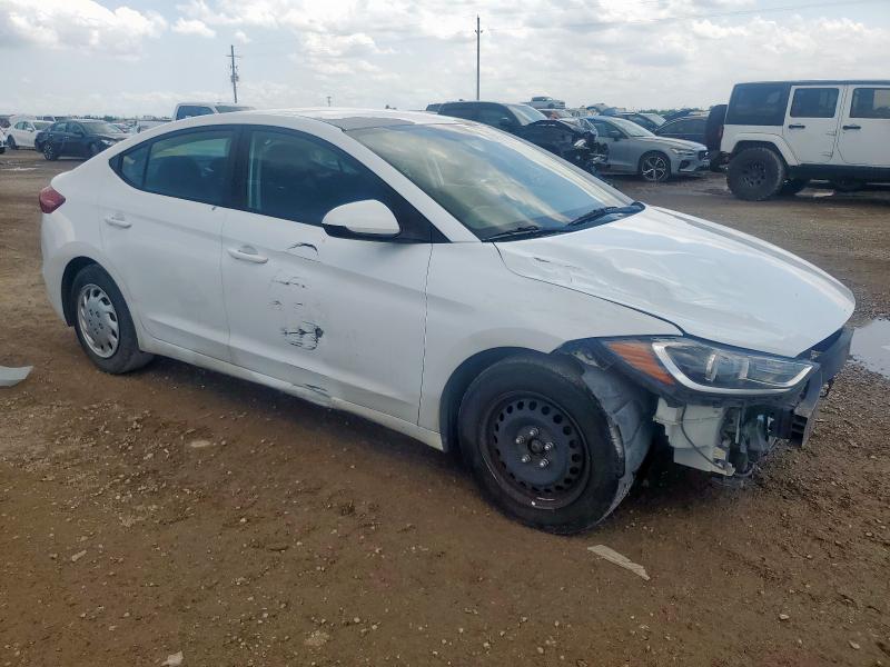  HYUNDAI ELANTRA 2018 Белы