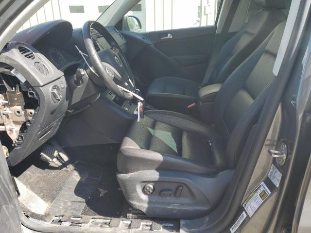  VOLKSWAGEN TIGUAN 2016 Сірий