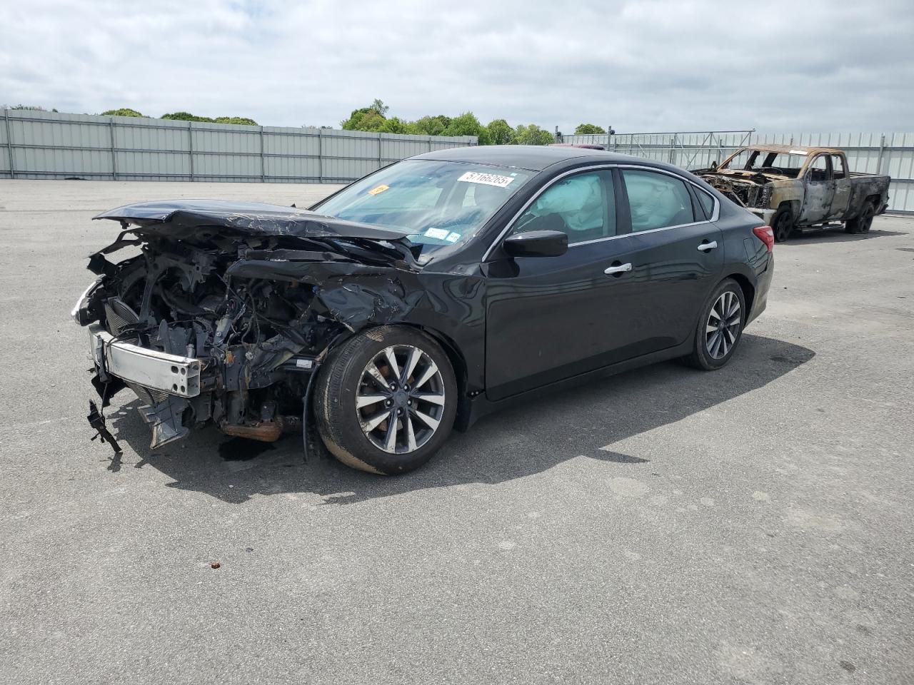 2017 Nissan Altima 2.5 zu verkaufen in Assonet, MA - Front End