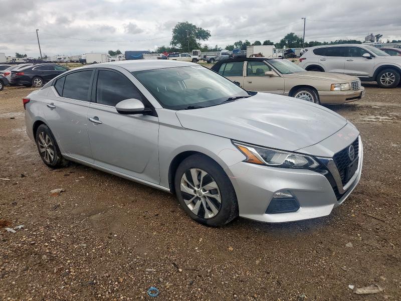  NISSAN ALTIMA 2020 Серебристый