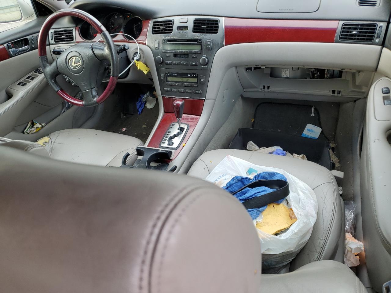 2003 Lexus Es 300 VIN: JTHBF30GX30118372 Lot: 57020475