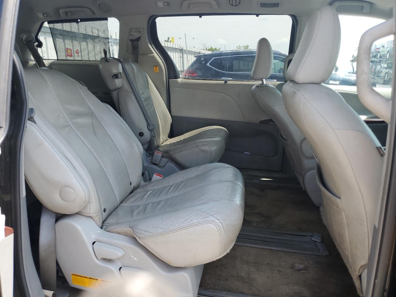 2013 Toyota Sienna Xle VIN: 5TDYK3DC4DS350625 Lot: 57234905
