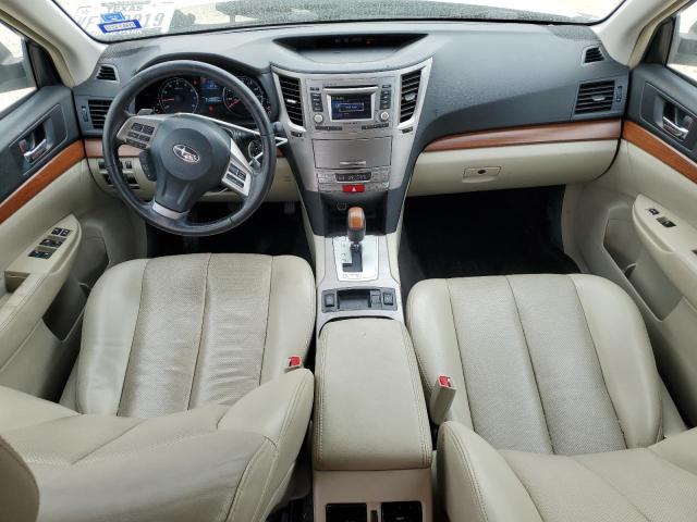 Parquets SUBARU OUTBACK 2013 Biały