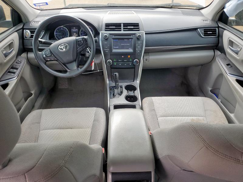  TOYOTA CAMRY 2017 Серебристый