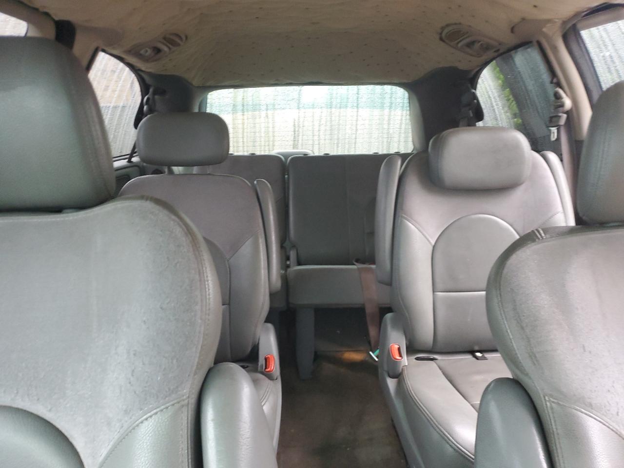 2005 Chrysler Town & Country Limited VIN: 2C4GP64L75R489186 Lot: 56739385
