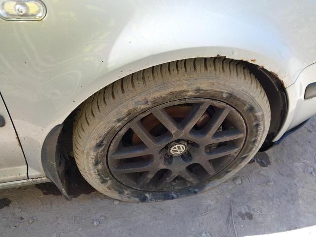 2001 VOLKSWAGEN GOLF