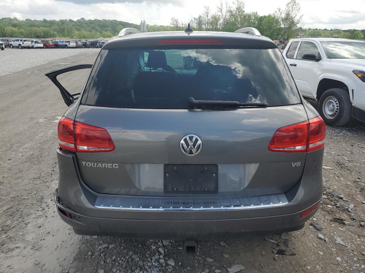 2014 Volkswagen Touareg V6 VIN: WVGEF9BP6ED014984 Lot: 55034865