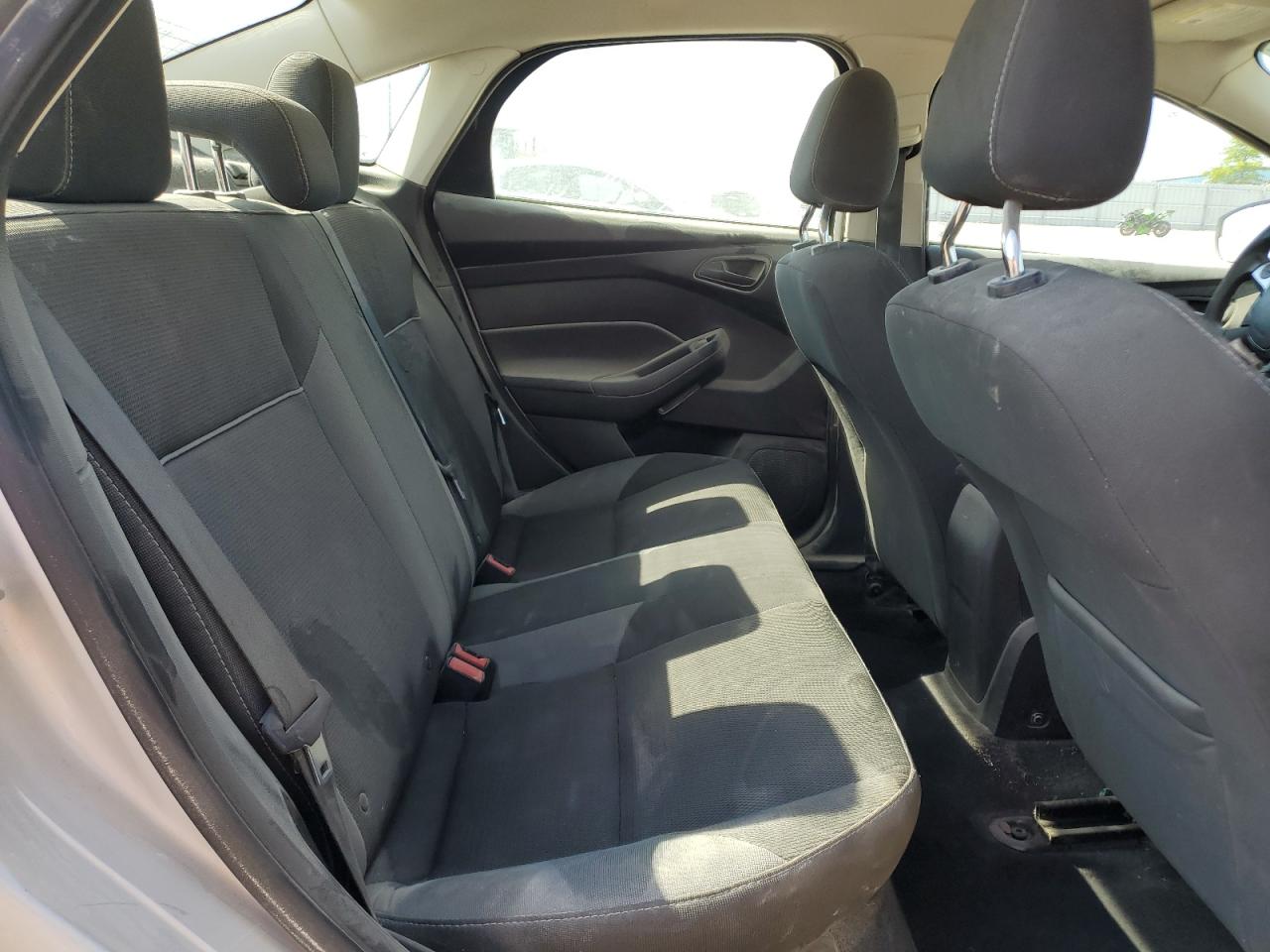 2012 Ford Focus Se VIN: 1FAHP3F22CL323466 Lot: 57051925