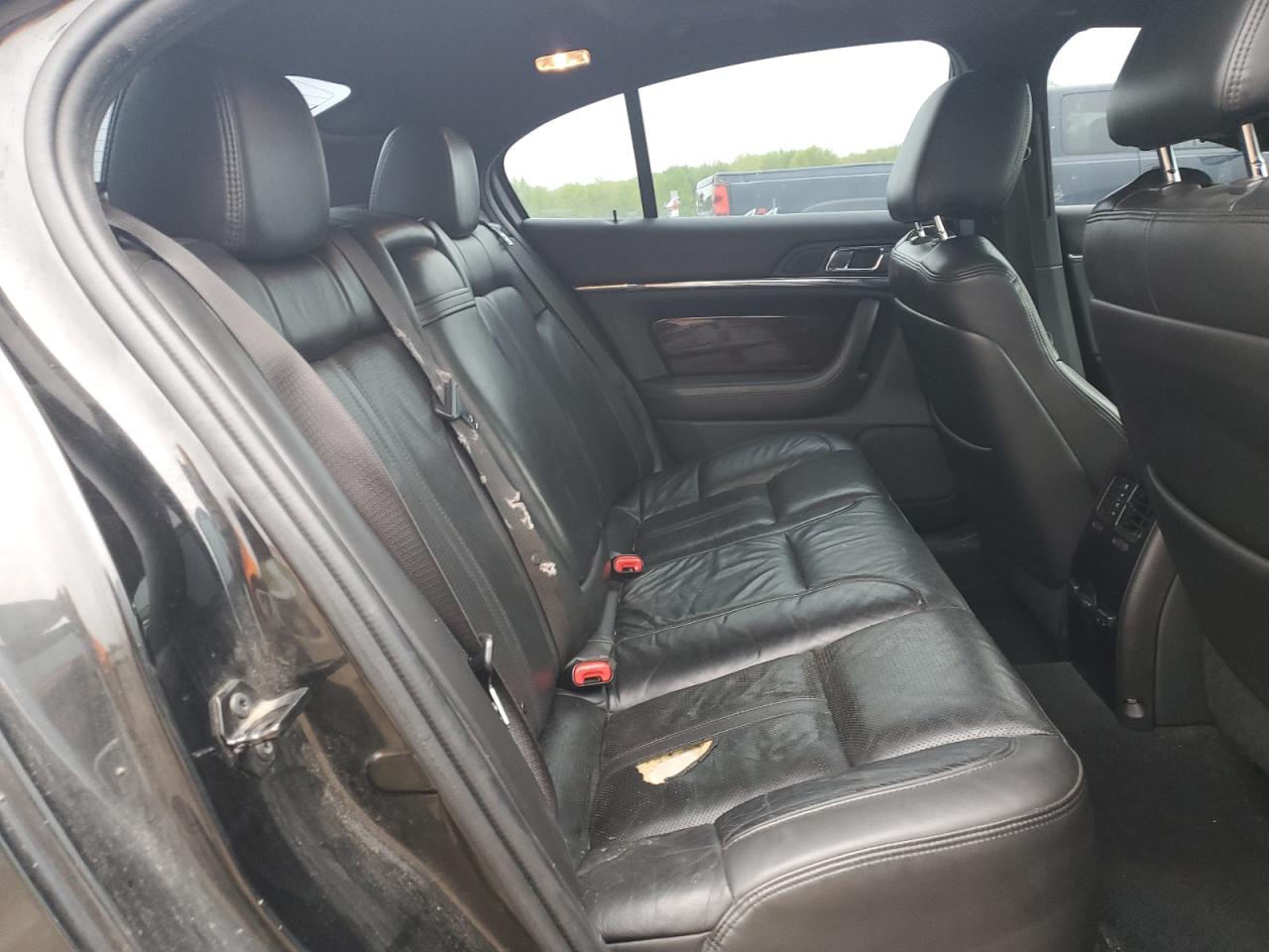 2010 Lincoln Mks VIN: 1LNHL9DR9AG611804 Lot: 56243065