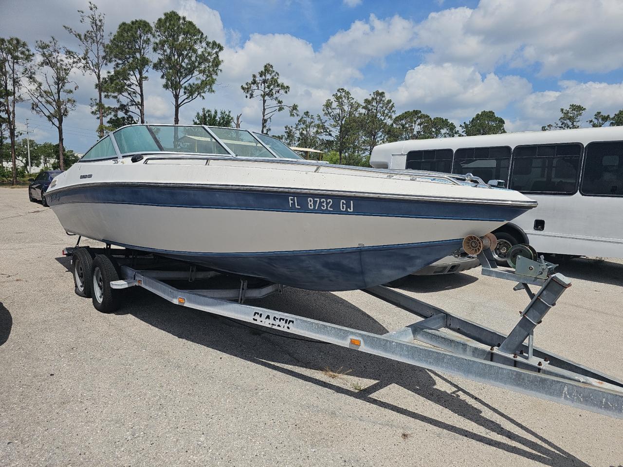 1989 Chris Craft Boat for Sale in Riverview, FL - Normal Wear