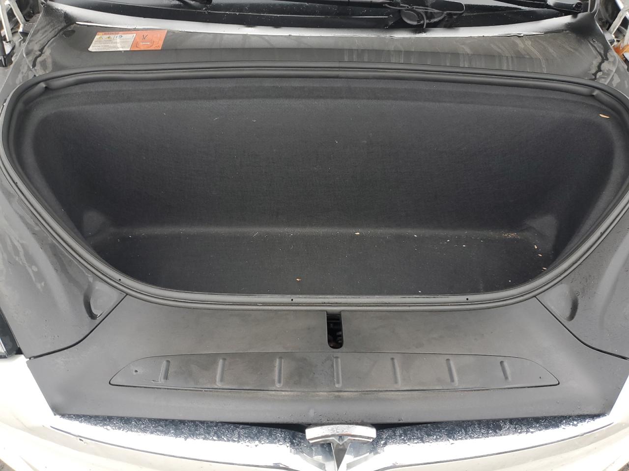 2024 Tesla Model X VIN: 5YJXCAE29HF045697 Lot: 56215485