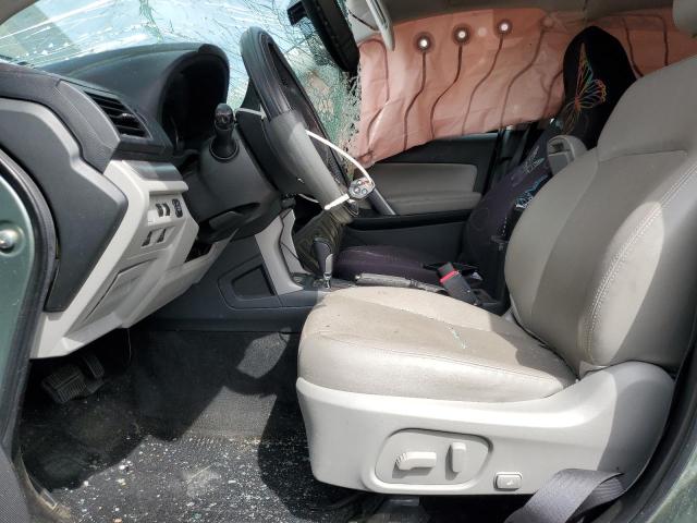  SUBARU FORESTER 2015 Zielony