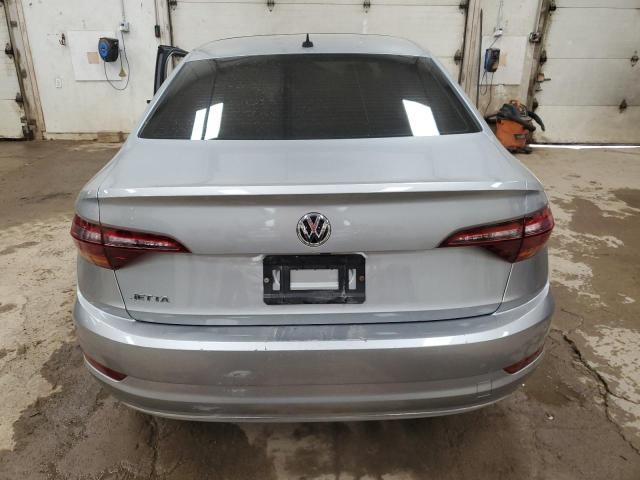  VOLKSWAGEN JETTA 2019 Srebrny