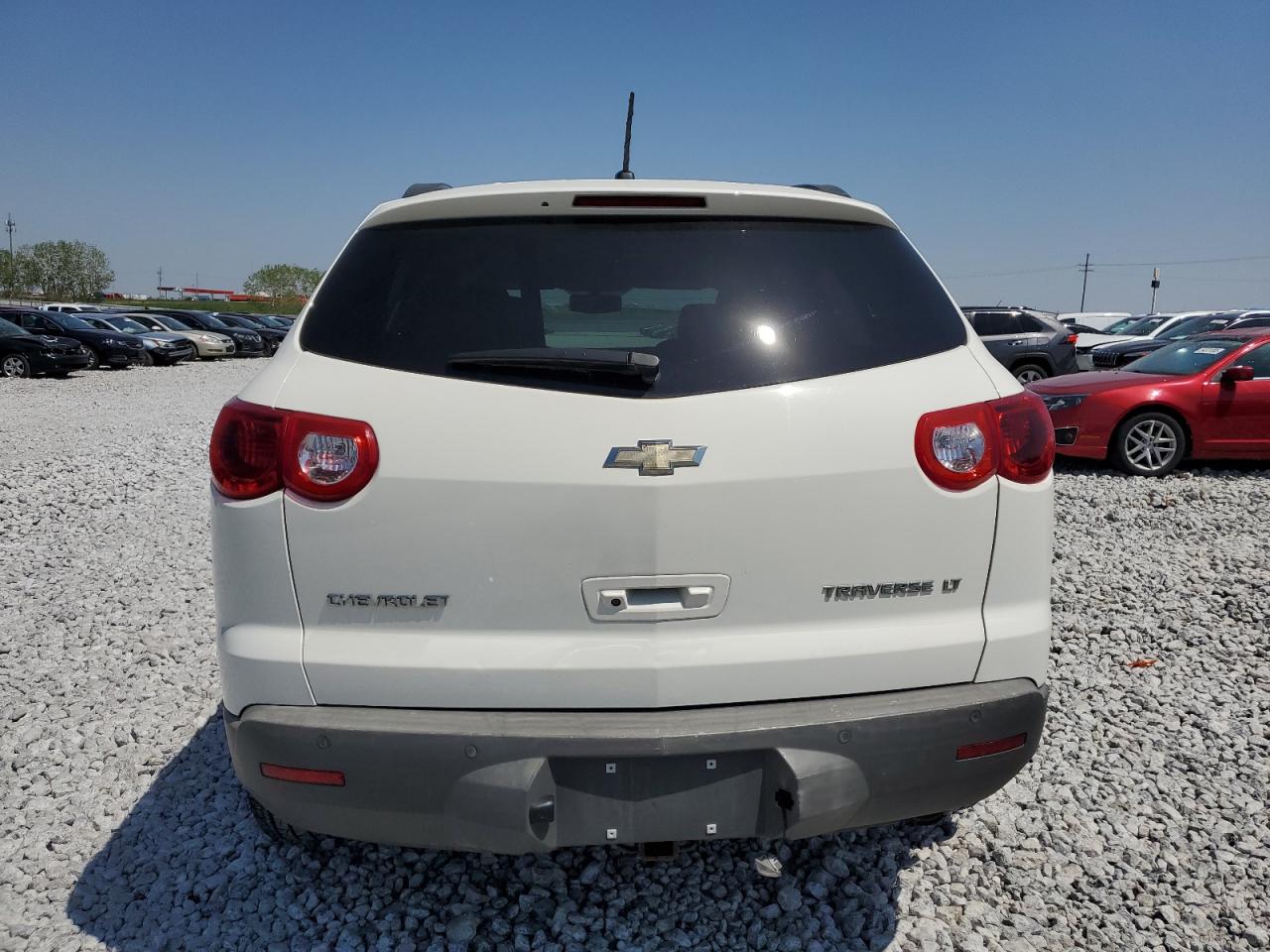 2012 Chevrolet Traverse - Image 6