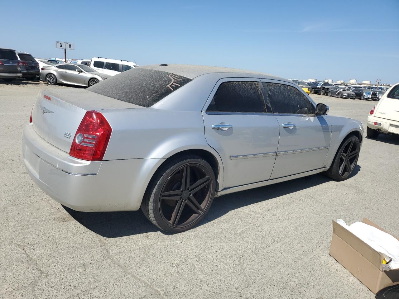 2010 Chrysler 300 Touring silver null gas 2C3CA5CV8AH276233 photo #4