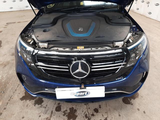 2020 MERCEDES BENZ EQC 400 AM