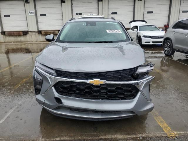  CHEVROLET TRAX 2024 Серый