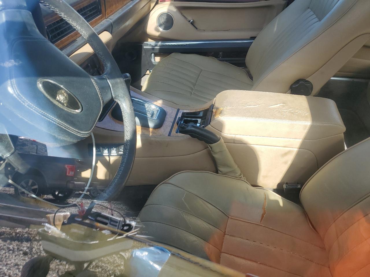 1988 Jaguar Xj6 VIN: SAJHV1647JC550298 Lot: 57750035
