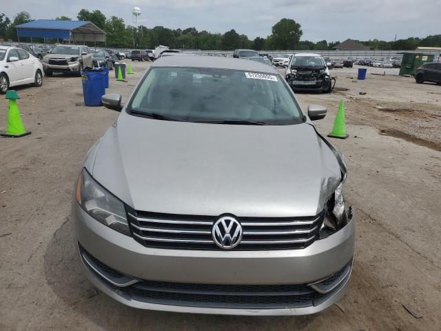 VOLKSWAGEN PASSAT 2013 Srebrny
