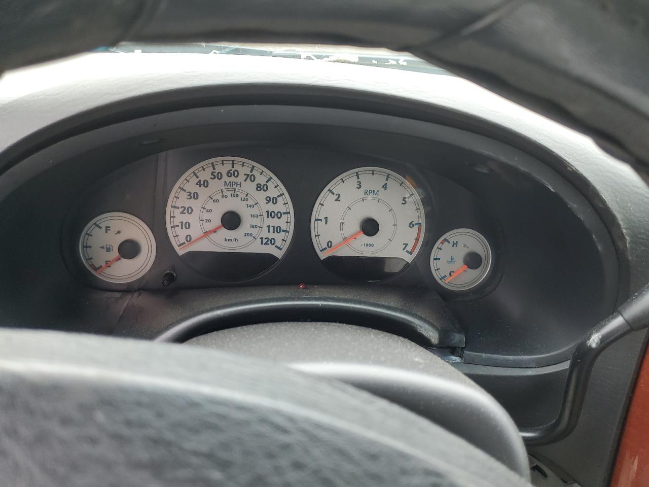 2005 Chrysler Town & Country Lx VIN: 2C4GP44R45R236884 Lot: 56103235