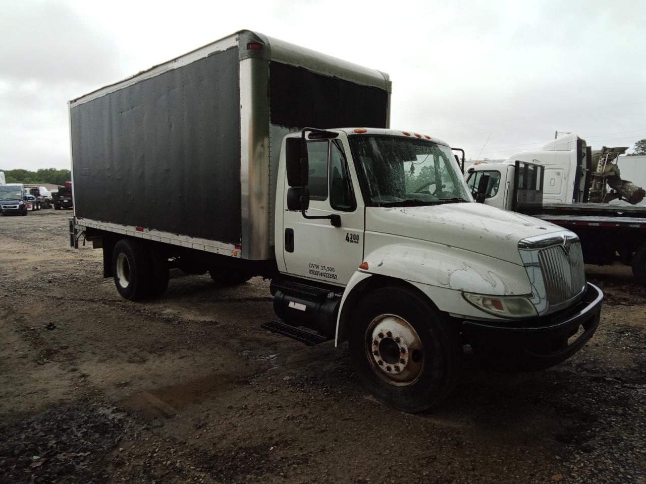 2006 International 4300 Box Truck for Sale in Glassboro, NJ - Minor Dent/Scratches