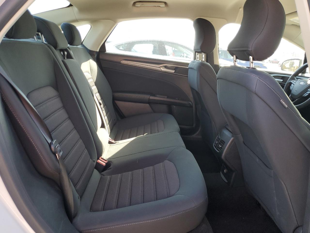 2019 Ford Fusion Se VIN: 3FA6P0LUXKR265540 Lot: 55084195