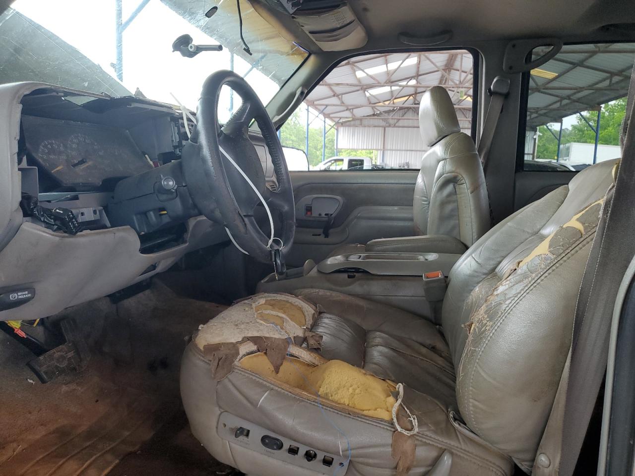 1999 Chevrolet Suburban C1500 VIN: 3GNEC16R1XG164265 Lot: 58345065