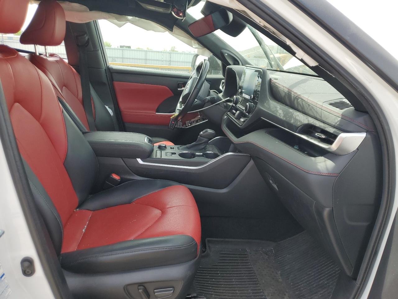 2022 Toyota Highlander Xse VIN: 5TDJZRBH5NS169744 Lot: 56624015