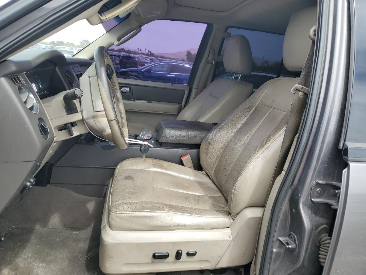 2014 Ford Expedition Xlt VIN: 1FMJU1J58EEF44468 Lot: 56375275