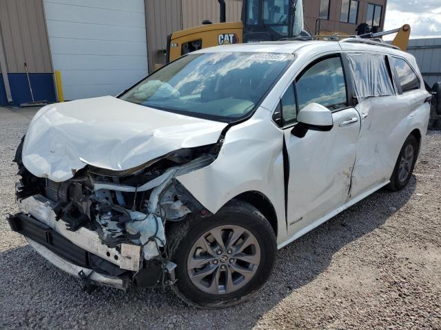 TOYOTA SIENNA XLE 2021